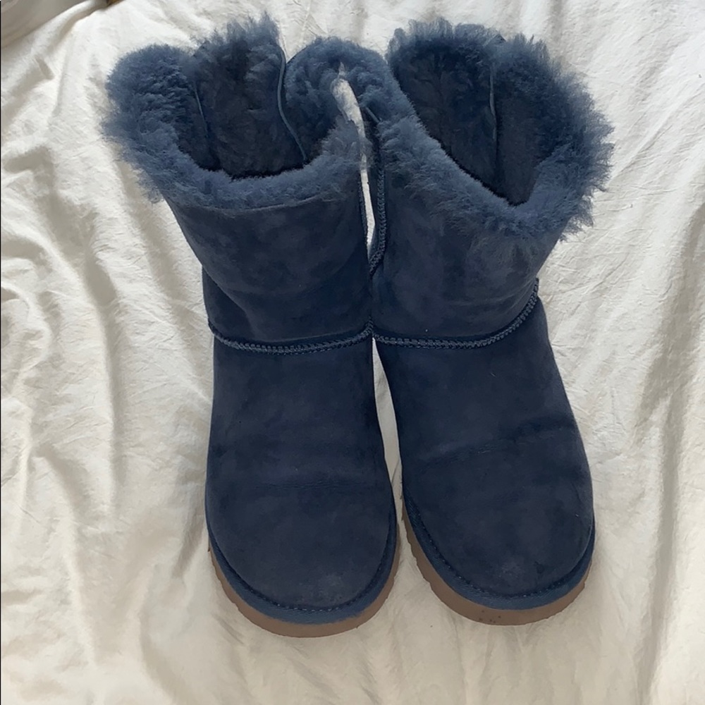 Blue Bailey bow Ugg’s